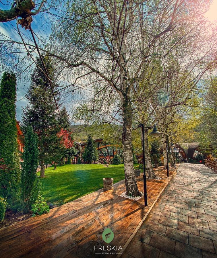 Freskia Resort Урошевац Экстерьер фото