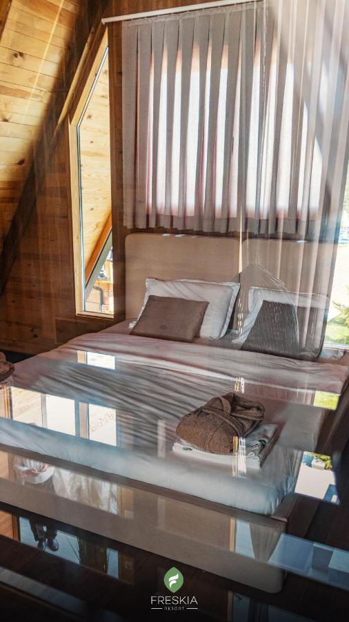 Freskia Resort Урошевац Экстерьер фото